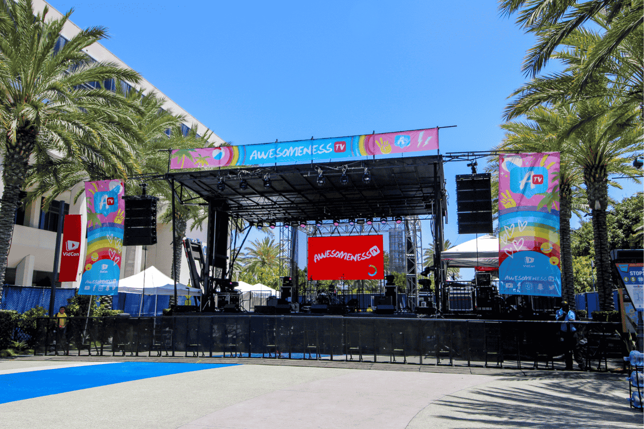 vidcon outdoor stage led wall