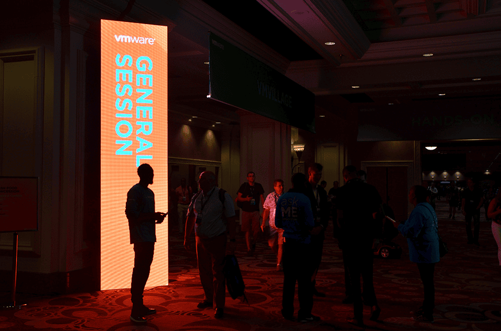 vmware general session signage